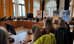 Μαθητές και εκπαιδευτικούς από την Πολωνία και την Ιταλία υποδέχθηκε ο Δήμαρχος Ηρακλείου στη Λότζια

