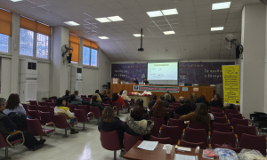 Με επιτυχία το σεμινάριο σεμινάριο Βασικής Υποστήριξης της Ζωής που διοργάνωσαν η Αντιδημαρχία Εθελοντισμού του Δήμου Ηρακλείου και η Εθελοντική Ομάδα «Μέλισσες-Bees»Με επιτυχία
πραγματοποιήθηκε το δωρεάν επιμορφωτικό σεμινάριο Βασικής Υποστήριξης της Ζωής,
που διοργάνωσαν η Αντιδημαρχία Εθελοντισμού του Δήμου Ηρακλείου και η
Εθελοντική Ομάδα «Μέλισσες-Bees» (Φίλοι Ιατρικών Θεραπευτικών Εγχύσεων), για τα
μέλη της Παγκρήτιας Ένωσης Πτυχιούχων Αρχαιοφυλάκων, την Κυριακή 22/3 στην
αίθουσα του ΕΚΗ.
 
 
 
