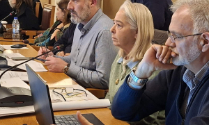 Στην τελική ευθεία η αναθεωρημένη Πολεοδομική Μελέτη των Καμινίων Στην τελική φάση περνάει έπειτα από δεκαετίες η αναθεωρημένη Πολεοδομική Μελέτη των Καμινίων, στην περιοχή του εγκεκριμένου ρυμοτομικού σχεδίου που ορίζεται από την παραλιακή Λ. Σ. Βενιζέλου (βόρεια), τις οδούς Κυβέλης – Ελευθέρνης – Αξού – Μαράντη – αδιάνοικτη οδό σχεδίου πόλης (ανατολικά), τη Λ. 62 Μαρτύρων (νότια) και τον ποταμό Γιόφυρο (δυτικά), μετά την ολοκλήρωση και του Β1 Σταδίου με την εξέταση των τελευταίων ενστάσεων από το Δημοτικό Συμβούλιο Ηρακλείου.

