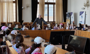 Επίσκεψη από τους μαθητές του 45ου Δημοτικού Σχολείου στον Δήμαρχο Ηρακλείου Αλέξη Καλοκαιρινό

