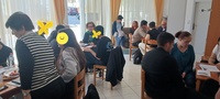 Επίσκεψη μαθητών του 2ου ΕΠΑΛ στο ΚΕ.ΚΟΙ.Φ.- ΑΠΗ Φορτέτσας του Δήμου ΗρακλείουMε στόχο την ανταλλαγή γνώσεων,
εμπειριών και δεξιοτήτων, μαθήτριες και μαθητές του 2ου ΕΠΑΛ επισκέφθηκαν την Πέμπτη
30/4, το Κέντρο Κοινοτικής Φροντίδας –
Ανοικτής Προστασίας Ηλικιωμένων (ΚΕ.ΚΟΙ.Φ.- ΑΠΗ) Φορτέτσας του Δήμου Ηρακλείου.
