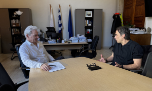 Συνάντηση του Δημάρχου Ηρακλείου Αλέξη Καλοκαιρινού με τον Αντιπρόεδρο της ΠΑΕ ΟΦΗ Ηλία Πουρσανίδη