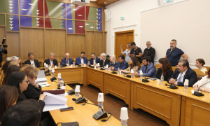Αλέξης Καλοκαιρινός: «Ο Δήμος Ηρακλείου ενδιαφέρεται και θα εξακολουθεί να ενδιαφέρεται εμπράκτως για την δημιουργία του νέου Δικαστικού Μεγάρου και τη βελτίωση των συνθηκών απονομής της Δικαιοσύνης»