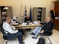 Συνεργασία Δήμου Ηρακλείου και ΙΤΕ για το καινοτόμο παγκόσμιο Ερευνητικό Έργο urbisphereΣτο επίκεντρο η επίδραση
της κλιματικής αλλαγής στο αστικό περιβάλλον και η ισχυροποίηση του τομέα της
Πολιτικής Προστασίας 
 
Μια νέα σημαντική συνεργασία μεταξύ του ΙΤΕ και του Δήμου Ηρακλείου
ξεκινά στο πλαίσιο του καινοτόμου Ερευνητικού Έργου urbisphere το
οποίο χρηματοδοτείται από το Ευρωπαϊκό Συμβούλιο Έρευνας (ERC) και συντονίζεται από το ΙΤΕ, με στόχο την κατανόηση της αλληλεπίδρασης
μεταξύ των πόλεων και της κλιματικής αλλαγής και κατ’ επέκταση την βελτίωση της
ποιότητας ζωής και της ενίσχυσης του τομέα Πολιτικής Προστασίας σε κάθε
επίπεδο.
