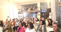 «Η Κατάθλιψη και το Άγχος στην Ενήλικη Ζωή» το θέμα της ενημερωτικής εκδήλωσης που διοργάνωσε ο Δήμος ΗρακλείουΜε μεγάλη επιτυχία πραγματοποιήθηκε η εκδήλωση με θέμα «Κατάθλιψη και αγχώδεις διαταραχές στην ενήλικη ζωή: Αναγνώριση και αντιμετώπιση» που διοργάνωσε η Αντιδημαρχία Εθελοντισμού του Δήμου Ηρακλείου σε συνεργασία με την Σύμβουλο Ψυχικής Υγείας Γιούλη Βουρλά και την Ψυχολόγο MSc ΚλινικήςΨυχικής Υγείας Μαρίνα Παντουβά, την Παρασκευή 22/5,στον Κοινωνικό Χώρο των Ιδρυμάτων Α. & Μ. Καλοκαιρινού.
