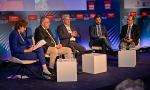 Ο Δήμαρχος Ηρακλείου στο συνέδριο του Economist: «Είναι οφειλόμενα τα μεγάλα έργα και οι επενδύσεις στην Κρήτη - Οι Δήμοι αντιμετωπίζουν μεγάλες προκλήσεις» (video) Ο Δήμαρχος Ηρακλείου στο συνέδριο του Economist: «Είναι οφειλόμενα τα μεγάλα έργα και οι επενδύσεις στην Κρήτη - Οι Δήμοι αντιμετωπίζουν μεγάλες προκλήσεις» (video)