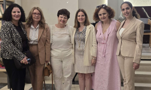 Μεγάλο ενδιαφέρον για την πρώτη εκδήλωση της νέας δράσης «Μεγαλώνουμε Μαζί – Στηρίζοντας τη Νέα Οικογένεια» που διοργανώνει Δήμος Ηρακλείου και Περιφέρεια Κρήτης