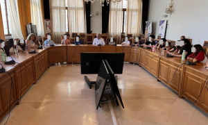 Επίσκεψη από τους μαθητές του 6ου Δημοτικού Σχολείου στον Δήμαρχο Ηρακλείου Αλέξη Καλοκαιρινό


