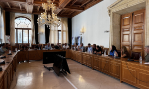 Ολοκληρώθηκε η συνάντηση που συγκάλεσε ο Δήμαρχος Ηρακλείου με φορείς της Ηρακλείου – Μοιρών για τον κλειστό χώρο κράτησης προσφύγων/μεταναστών Ολοκληρώθηκε η συνάντηση που συγκάλεσε ο Δήμαρχος Ηρακλείου με φορείς της Ηρακλείου – Μοιρών για τον κλειστό χώρο κράτησης προσφύγων/μεταναστών