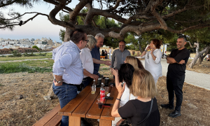 Πρεμιέρα για τα αναψυκτήρια στα Ενετικά Τείχη με φόντο την ιστορία και το πράσινο Πρεμιέρα για τα αναψυκτήρια στα Ενετικά Τείχη με φόντο την ιστορία και το πράσινο