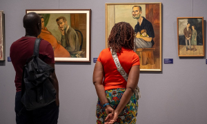 Περισσότεροι από 44.000 επισκέπτες στην αναδρομική έκθεση «Θωμάς Φανουράκης. 5 δεκαετίες ζωγραφικής» στη Βασιλική Αγίου ΜάρκουΜε εντυπωσιακή ανταπόκριση από το κοινό συνεχίζεται στην Δημοτική Πινακοθήκη Ηρακλείου-Βασιλική Αγίου Μάρκου η μεγάλη αναδρομική έκθεση ζωγραφικής με τίτλο «Θωμάς Φανουράκης. 5 δεκαετίες ζωγραφικής» που άνοιξε τις πύλες τις στις 12/5 και θα ολοκληρωθεί στις 12 Σεπτεμβρίου 2026.

