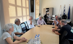 Ενισχύεται περαιτέρω η συνεργασία Δήμου Ηρακλείου -Γ.Σ. ΕργοτέληΜε το νέο Διοικητικό Συμβούλιο του Γ.Σ. Εργοτέλη συναντήθηκε ο Δήμαρχος Ηρακλείου Αλέξης Καλοκαιρινός και ο Αντιδήμαρχος Χωροταξικού Σχεδιασμού, Πολεοδομίας & Δημοτικής Περιουσίας Νίκος Γιαλιτάκης, το μεσημέρι της Τετάρτης 16/9 στη Λότζια.

