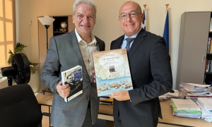 Συνάντηση του Δημάρχου Ηρακλείου με τον Πρέσβη της Ιταλίας στην Ελλάδα
Συνάντηση του Δημάρχου Ηρακλείου με τον Πρέσβη της Ιταλίας στην Ελλάδα