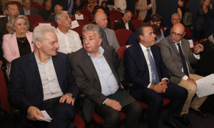 Ο Δήμαρχος Ηρακλείου Αλέξης Καλοκαιρινός στα εγκαίνια της νέας έκθεσης του Μουσείου Φυσικής Ιστορίας – Το Μουσείο στο επίκεντρο της μεγάλης ανάπλασης του παράκτιου μετώπου(video) Ο Δήμαρχος Ηρακλείου Αλέξης Καλοκαιρινός στα εγκαίνια της νέας έκθεσης του Μουσείου Φυσικής Ιστορίας – Το Μουσείο στο επίκεντρο της μεγάλης ανάπλασης του παράκτιου μετώπου(video)